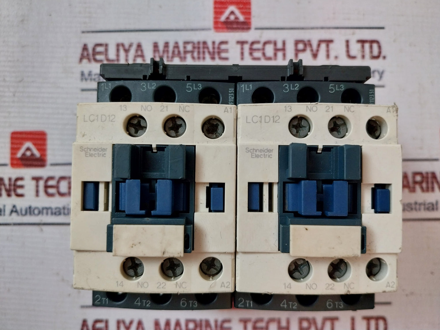 Schneider Electric LC1D12 Contactor 25A 690V 50/60Hz