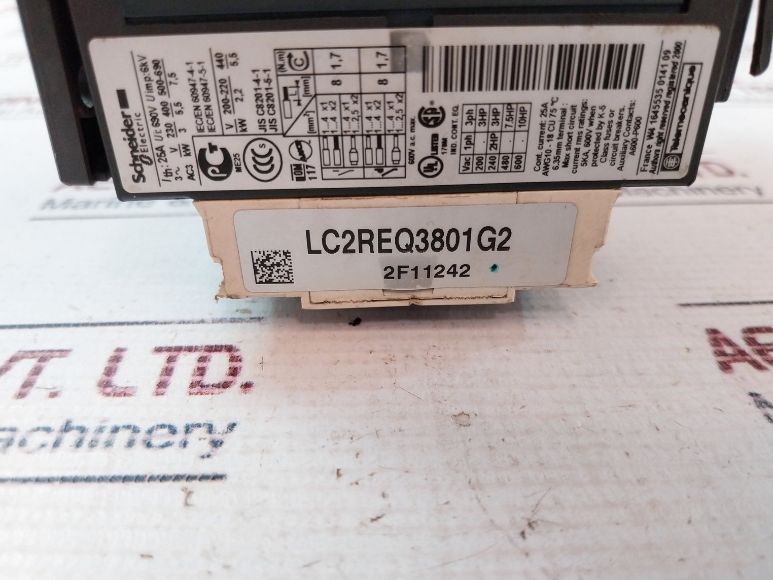 Schneider Electric LC1D12 Contactor 25A 690V 50/60Hz