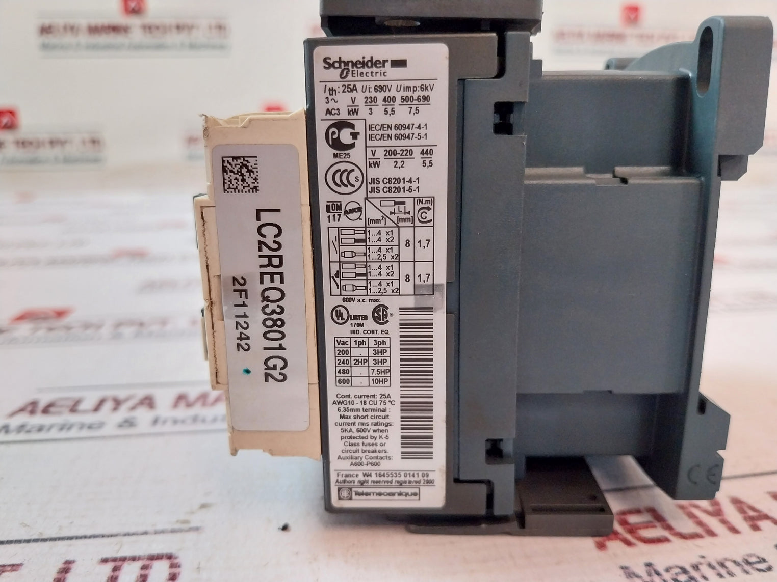 Schneider Electric LC1D12 Contactor 25A 690V 50/60Hz