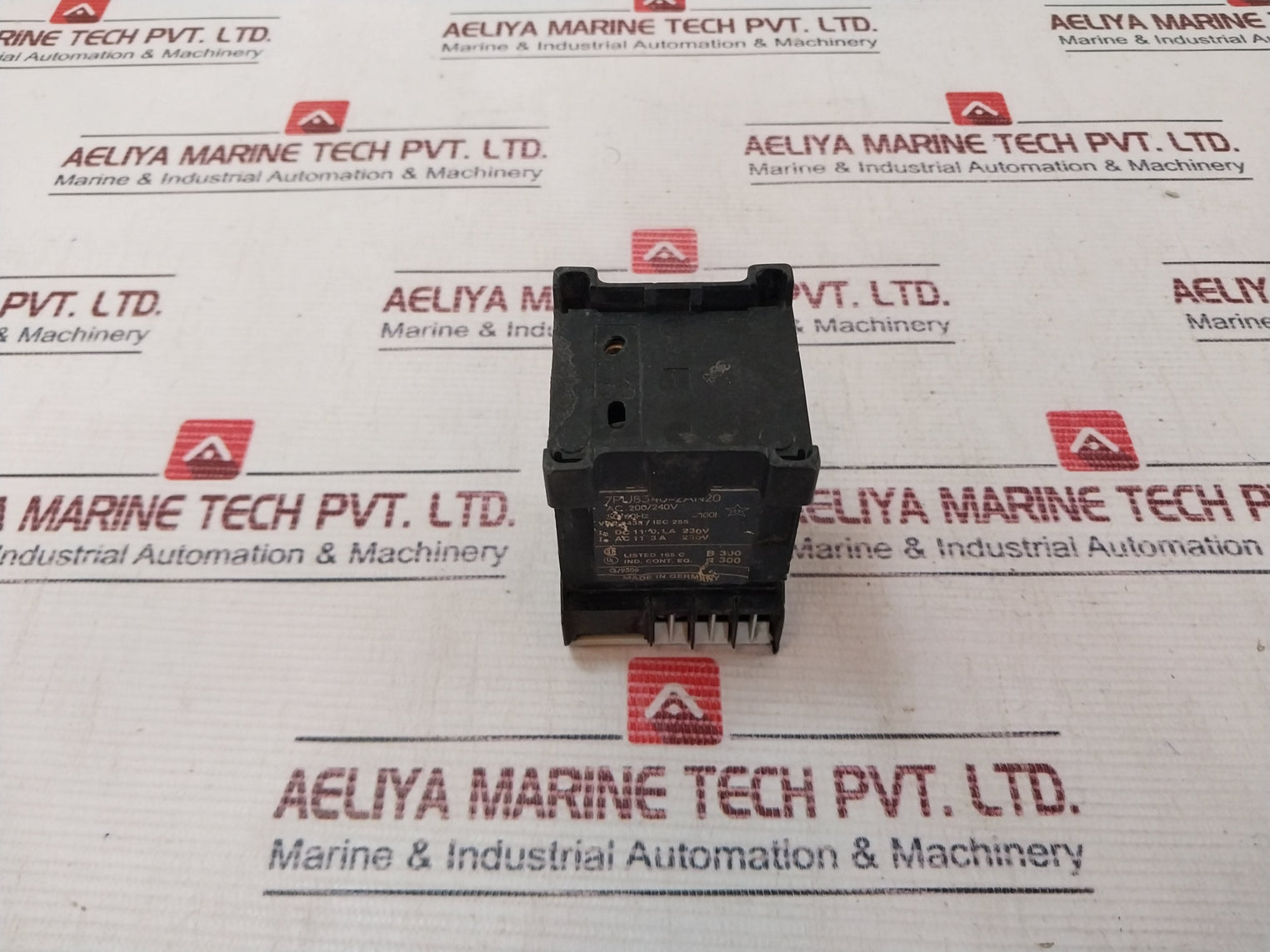 Siemens 7Pu8340-2An20 Time Relay 10S-100H 50/60Hz