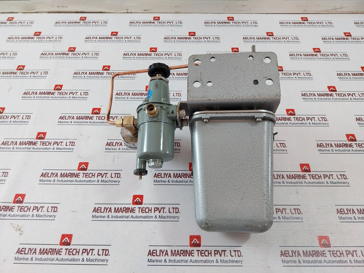 Nagano Keiki Ke 21 Pneumatic Pressure Transmitter W/ Air Regulator Xr 15