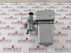 Nagano Keiki Ke 21 Pneumatic Pressure Transmitter W/ Air Regulator Xr 15
