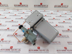Nagano Keiki Ke 21 Pneumatic Pressure Transmitter W/ Air Regulator Xr 15