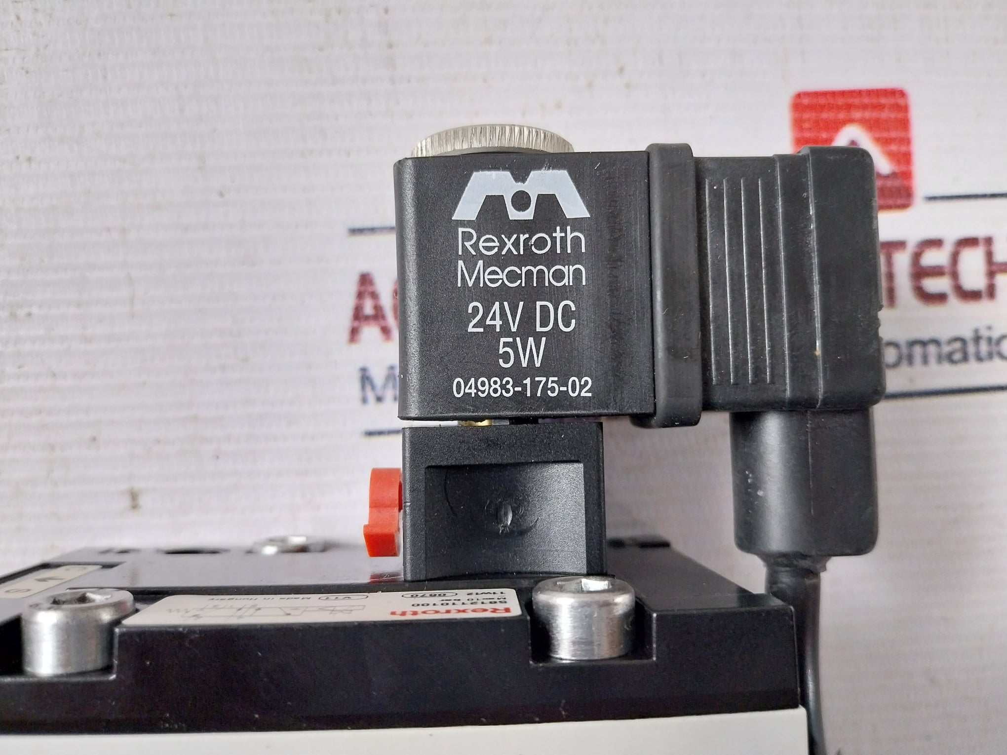 Rexroth 5812110100 Solenoid Valve 5802720000