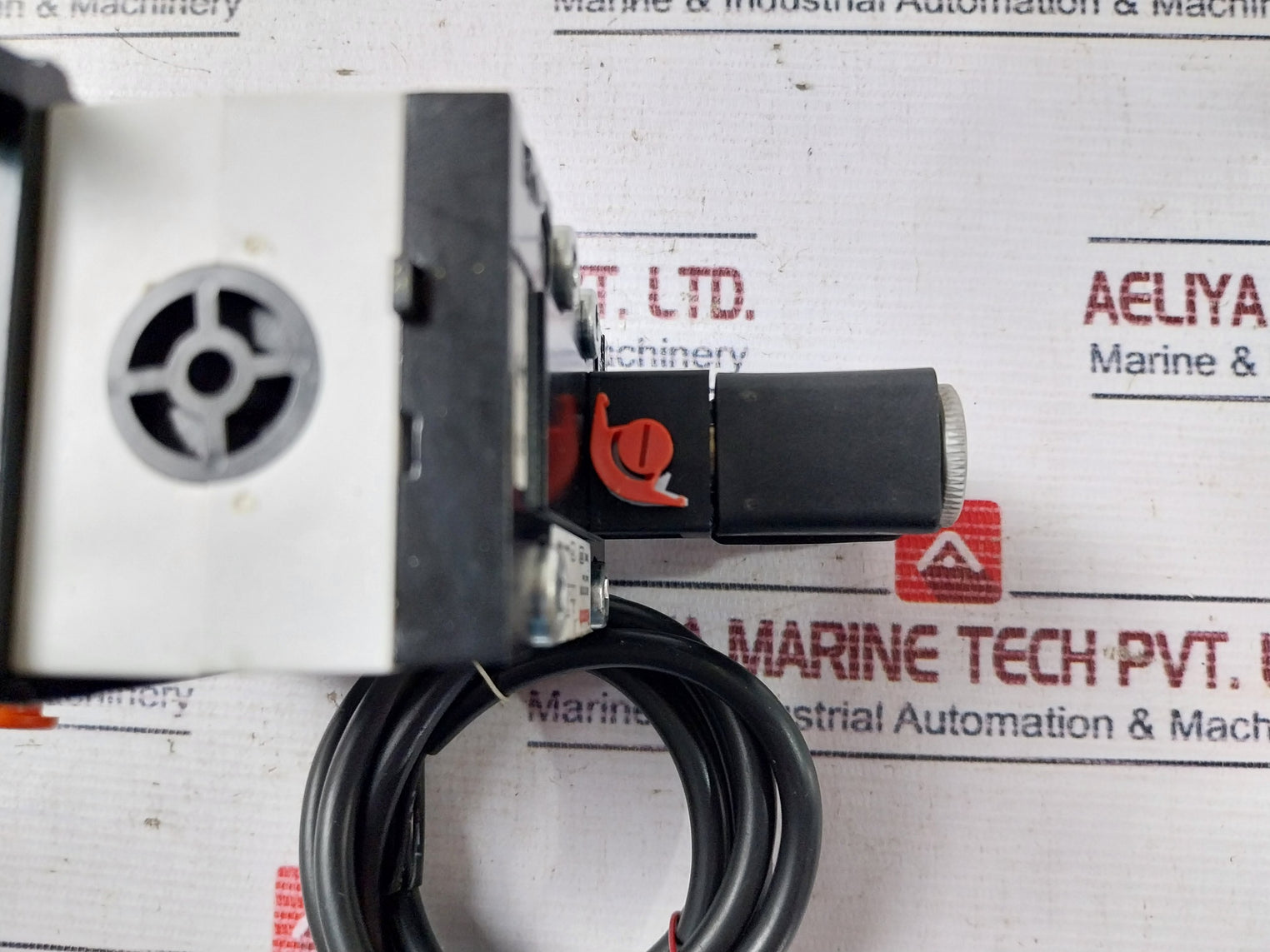 Rexroth 5812110100 Solenoid Valve 5802720000