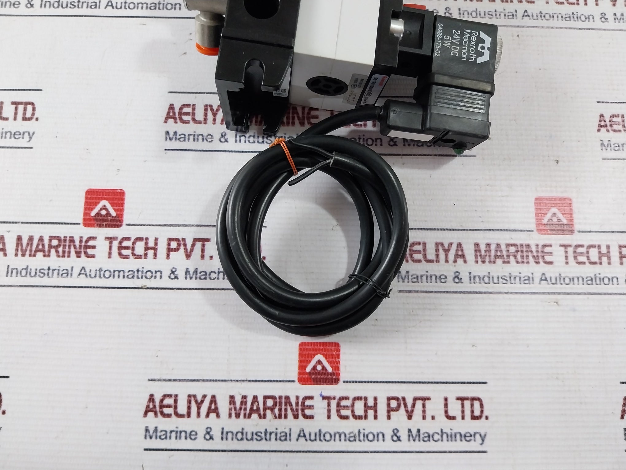 Rexroth 5812110100 Directional Pneumatic Valve 24V Dc 5W