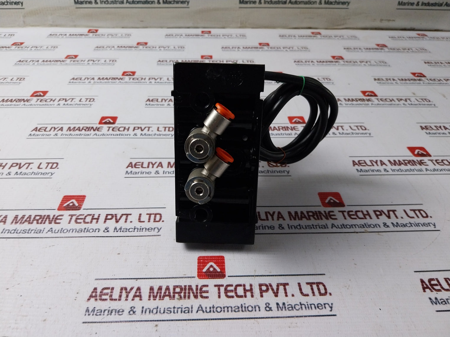 Rexroth 5812110100 Solenoid Valve 24V Dc 5W