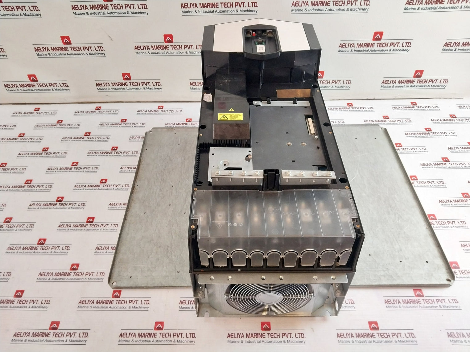 Abb Acs880-01-169A-3 Frequency Converter U1 3- 400 Vac F2 0-500Hz (Incomplete)