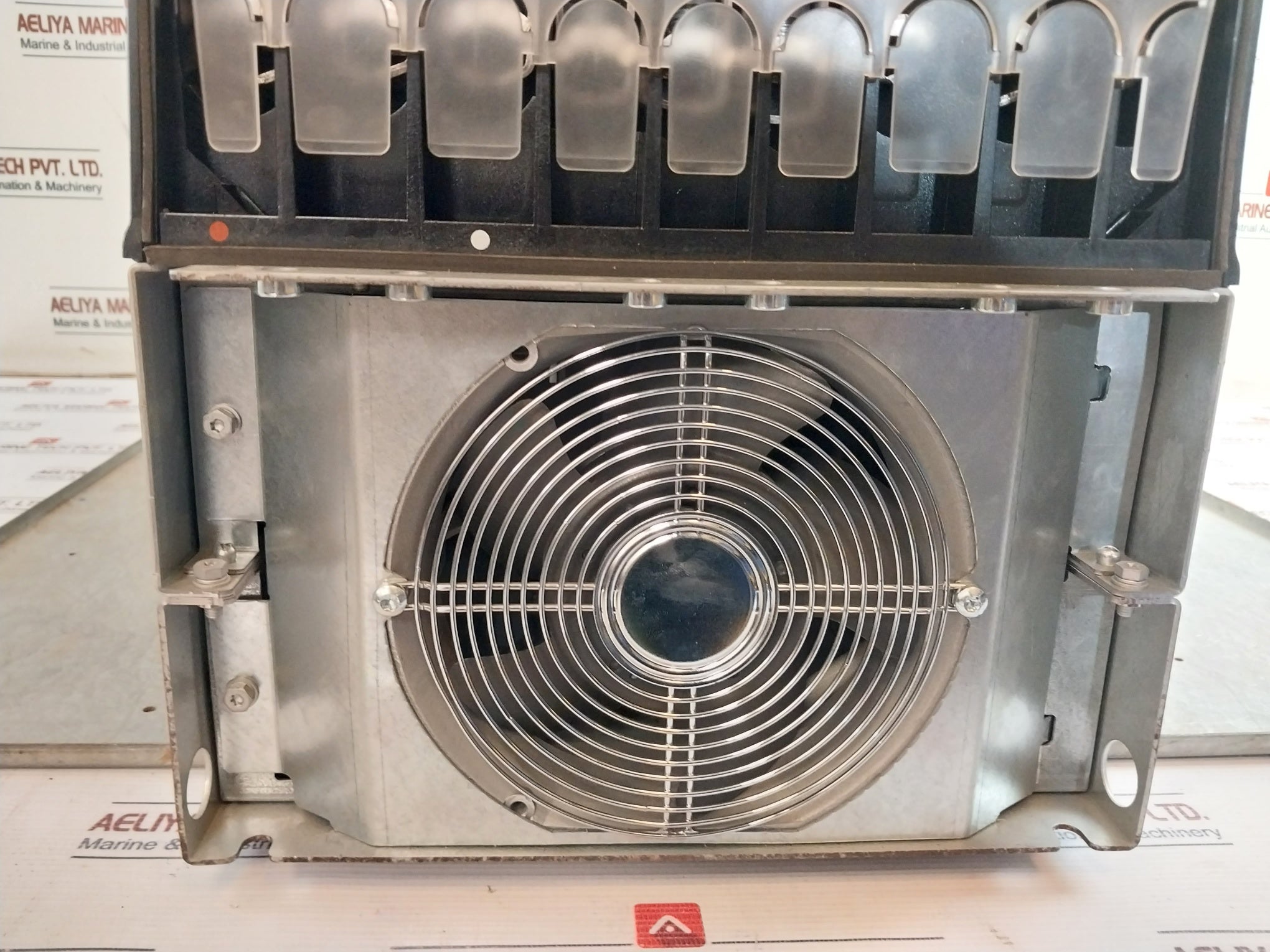 Abb Acs880-01-169A-3 Frequency Converter U1 3- 400 Vac F2 0-500Hz (Incomplete)