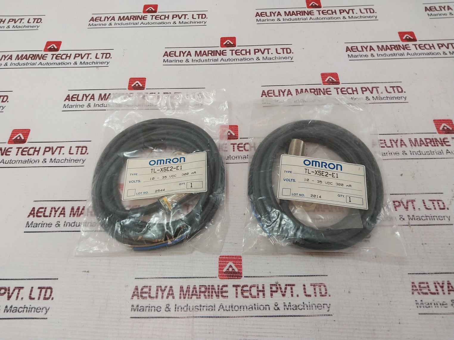 Omron Tl-x5E2-e1 Rpm Sensor 10-35 Vdc 300 Ma