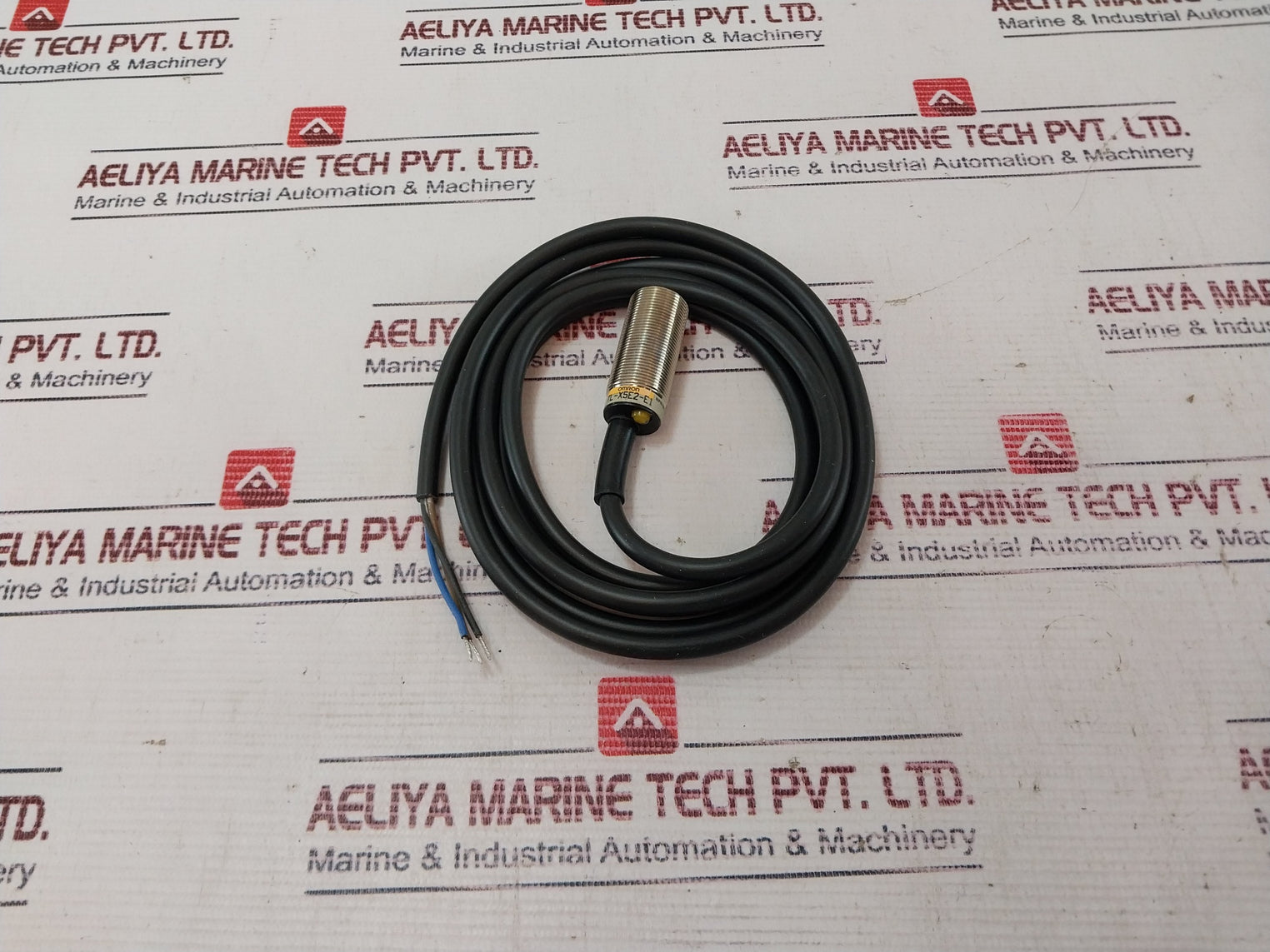 Omron Tl-x5E2-e1 Rpm Sensor 10-35 Vdc 300 Ma