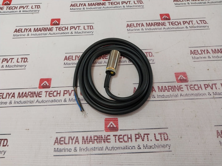 Omron Tl-x5E2-e1 Rpm Sensor 10-35 Vdc 300 Ma