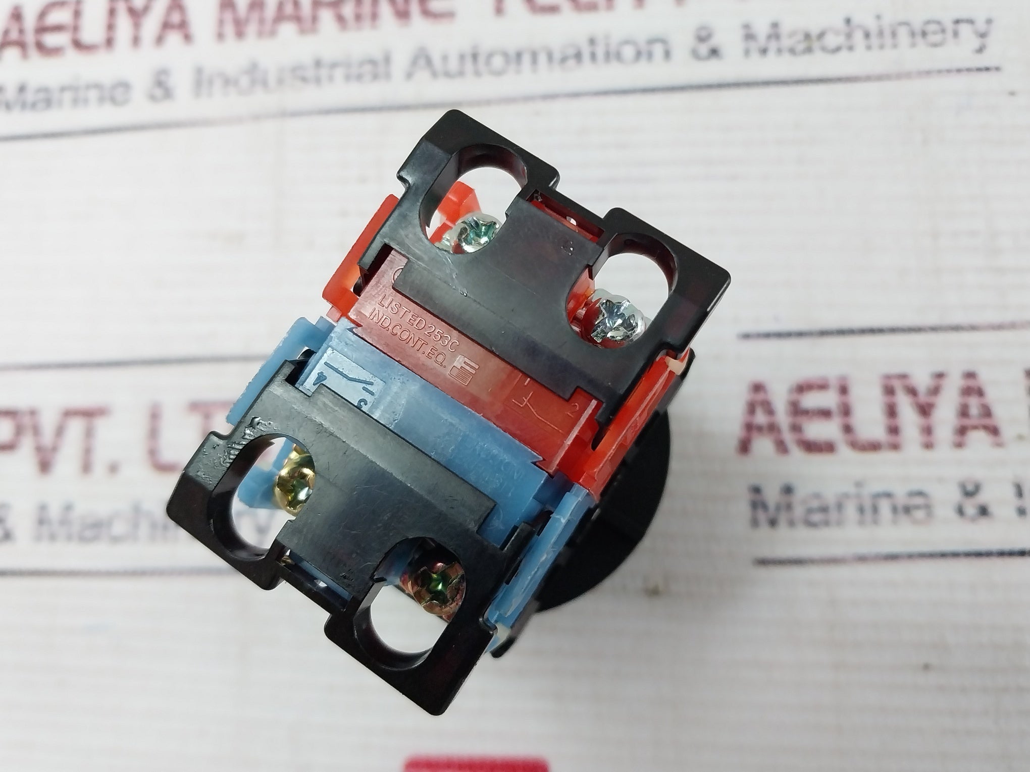 Fuji Electric Ar30f0r Red Pushbutton Ar30f0r-11r