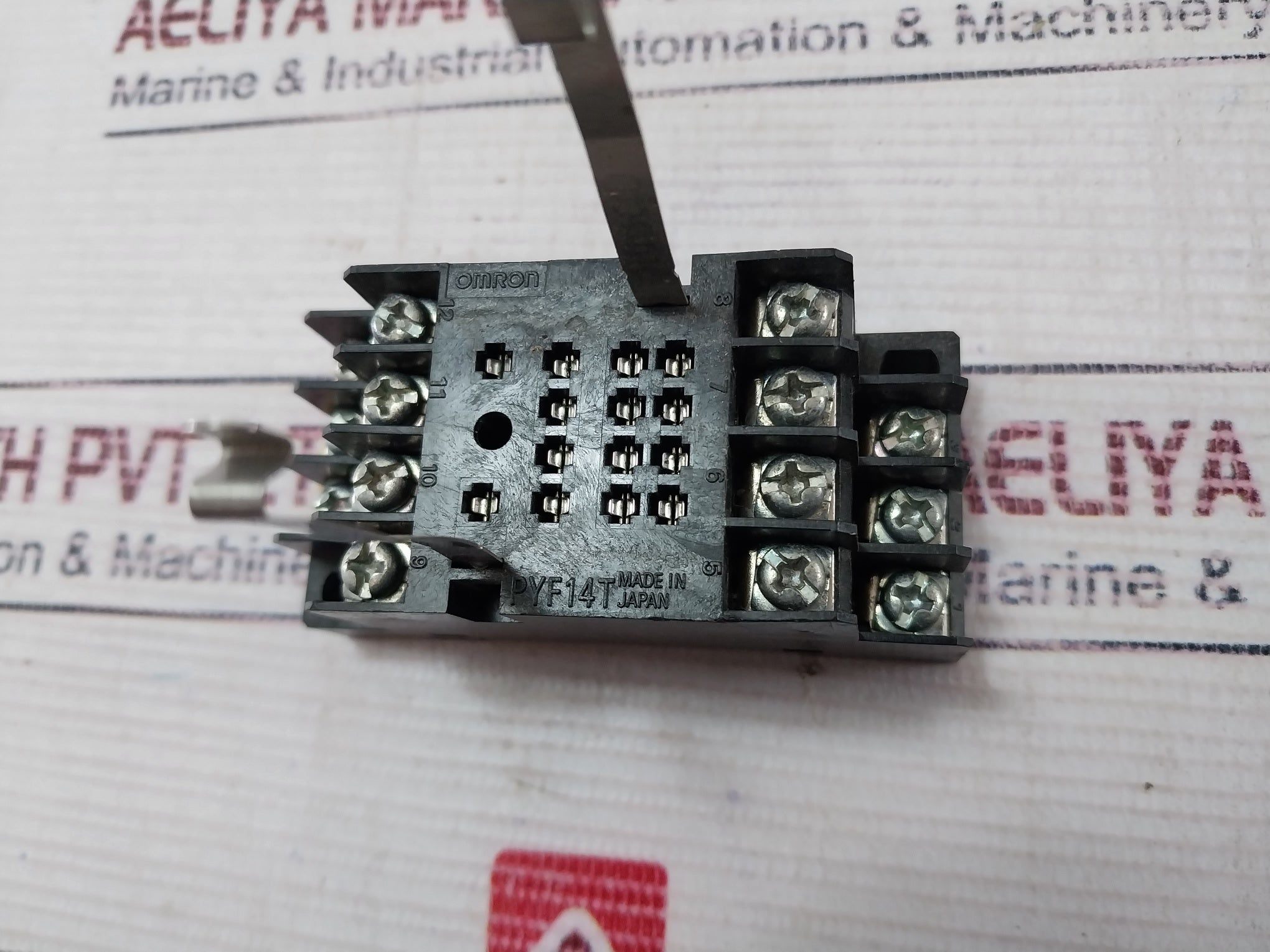 Omron My4Z Relay With Base 5A 200/220 Vac