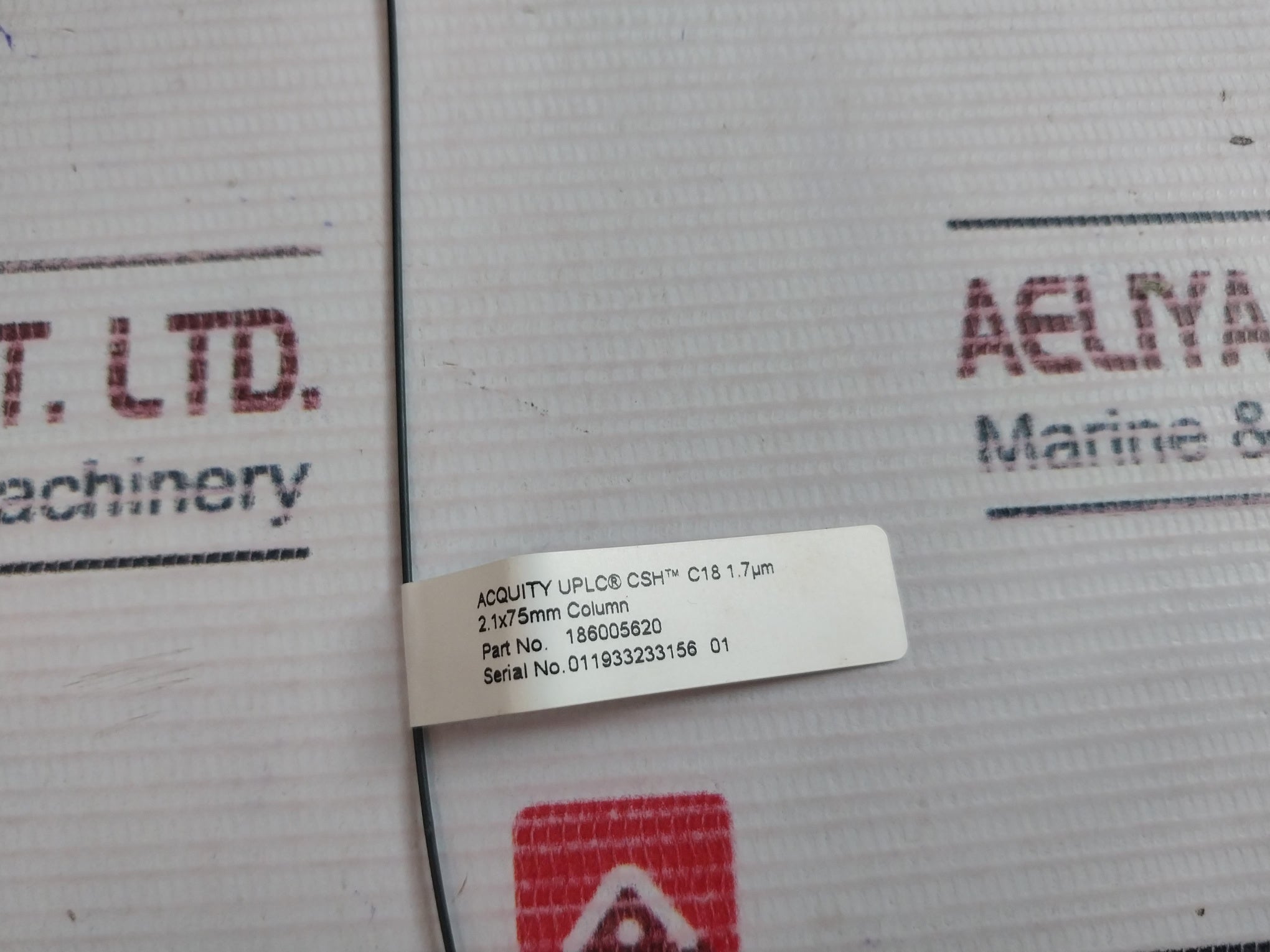 Waters 186005620 Ultraperformance LC C18 1.7µM 2.1 X 75MM Column