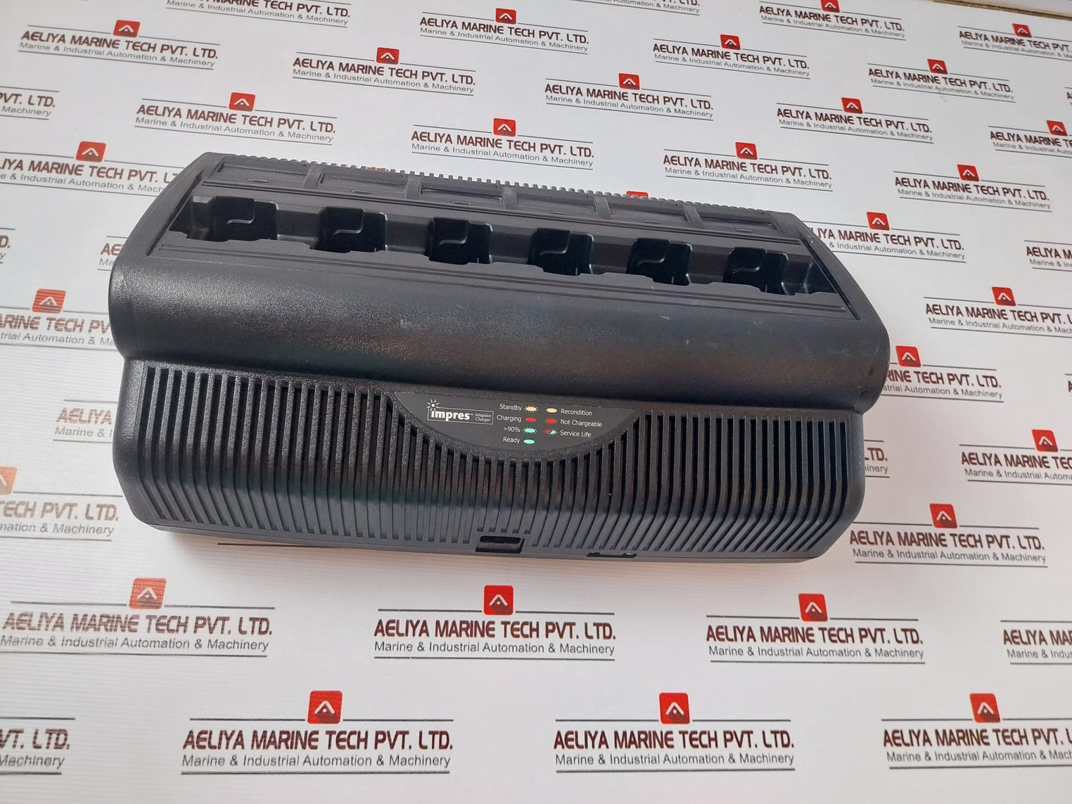 Motorola WPLN4197A Adaptive Charger V3.90 12VDC, 1.65A