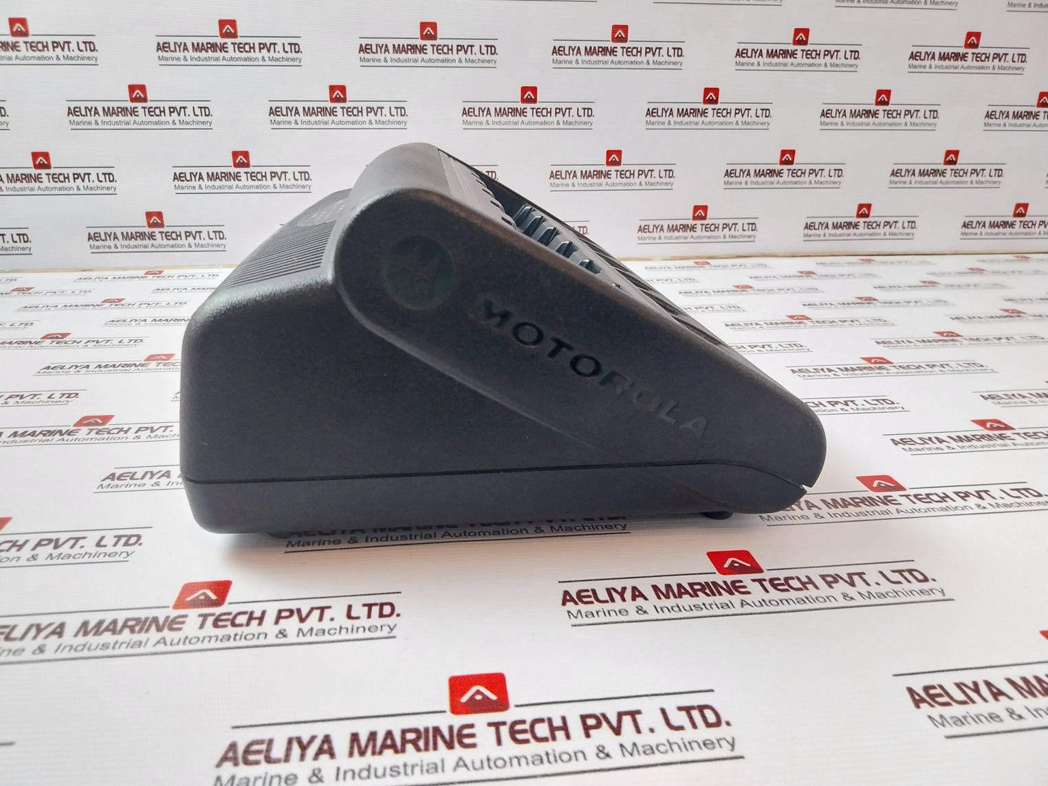 Motorola WPLN4197A Adaptive Charger V3.90 12VDC, 1.65A