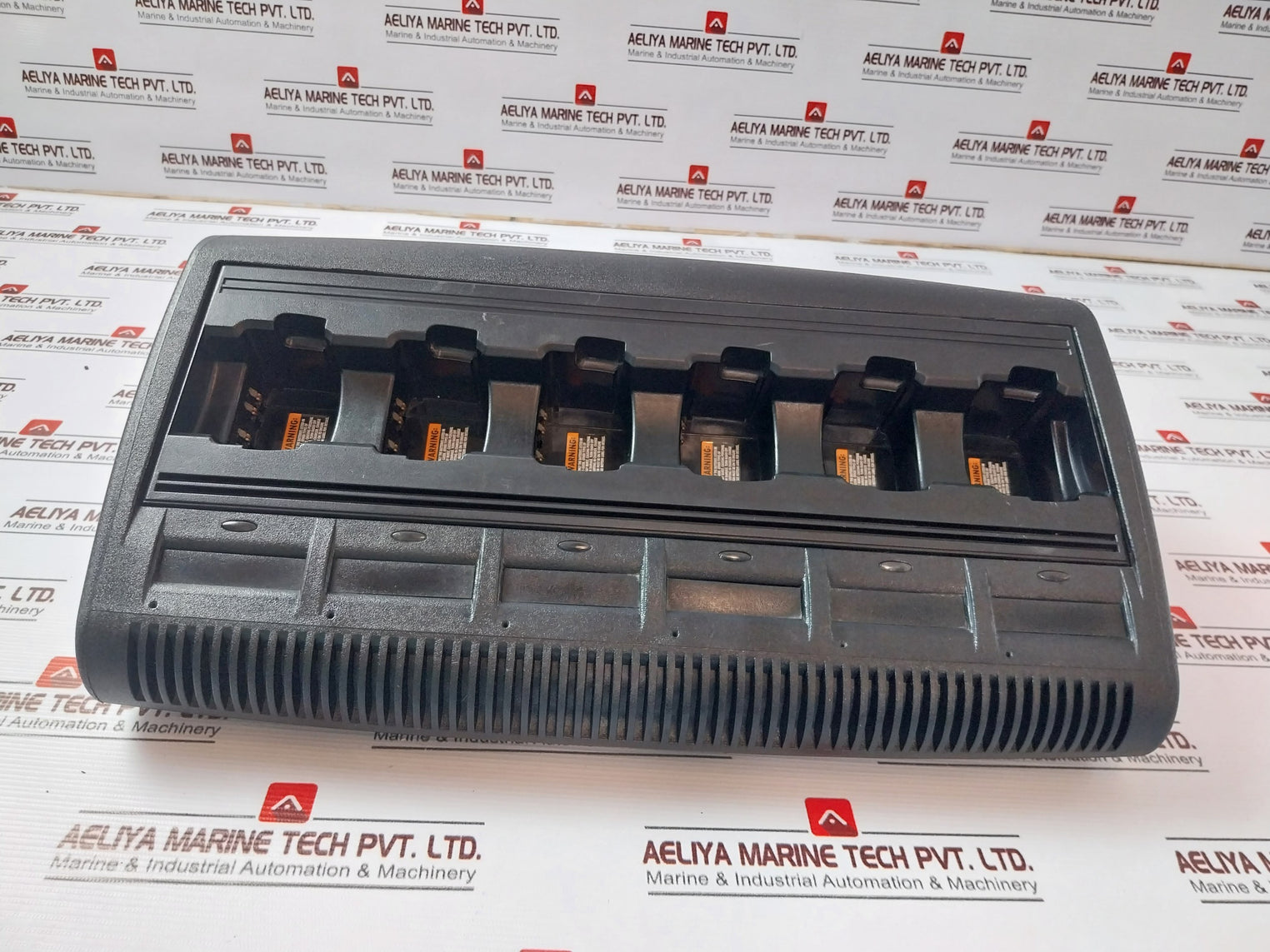 Motorola WPLN4197A Adaptive Charger V3.90 12VDC, 1.65A