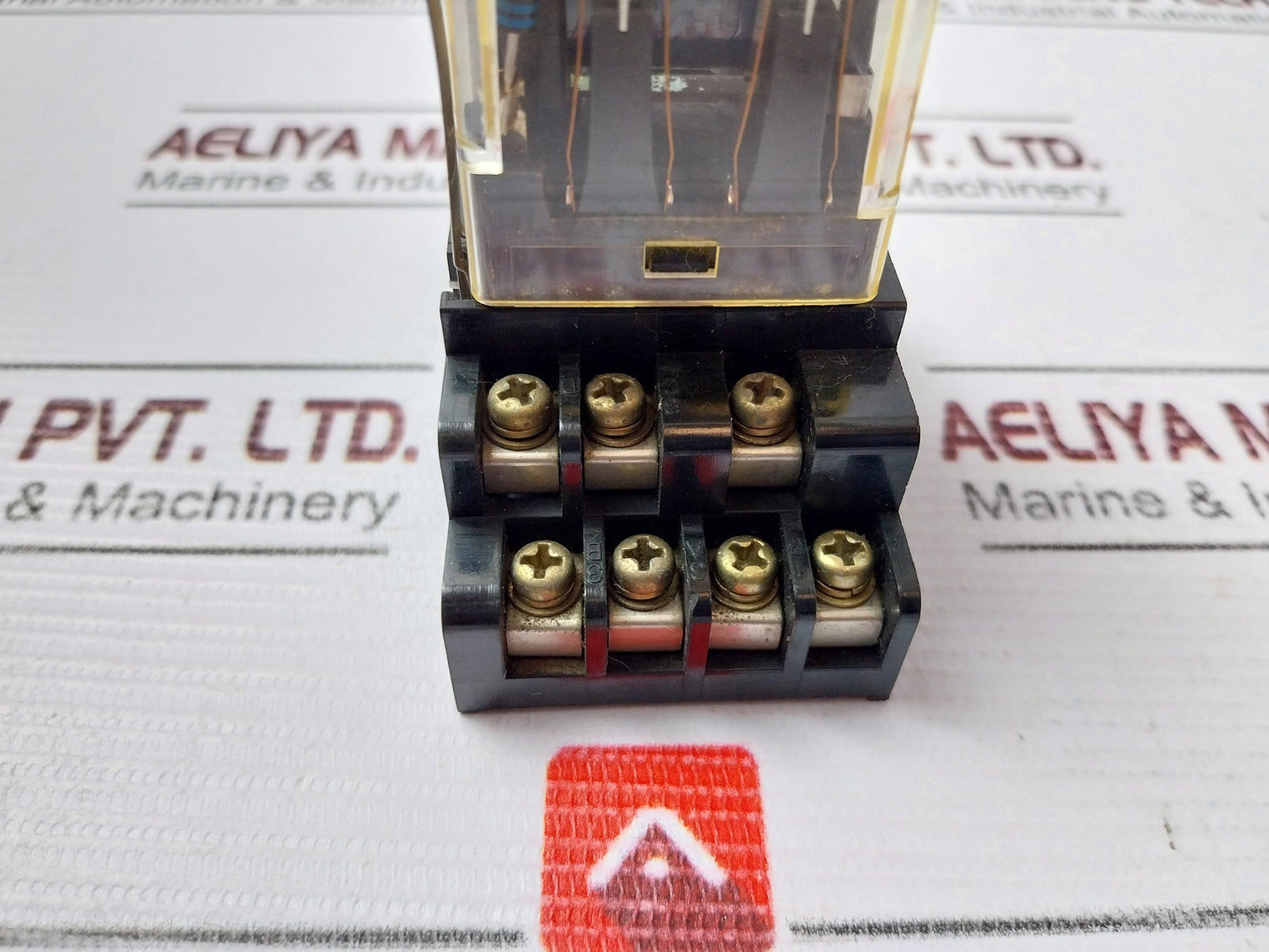 Fujitsu Frl230 Relay 233Nd-4T With Base Dc24V