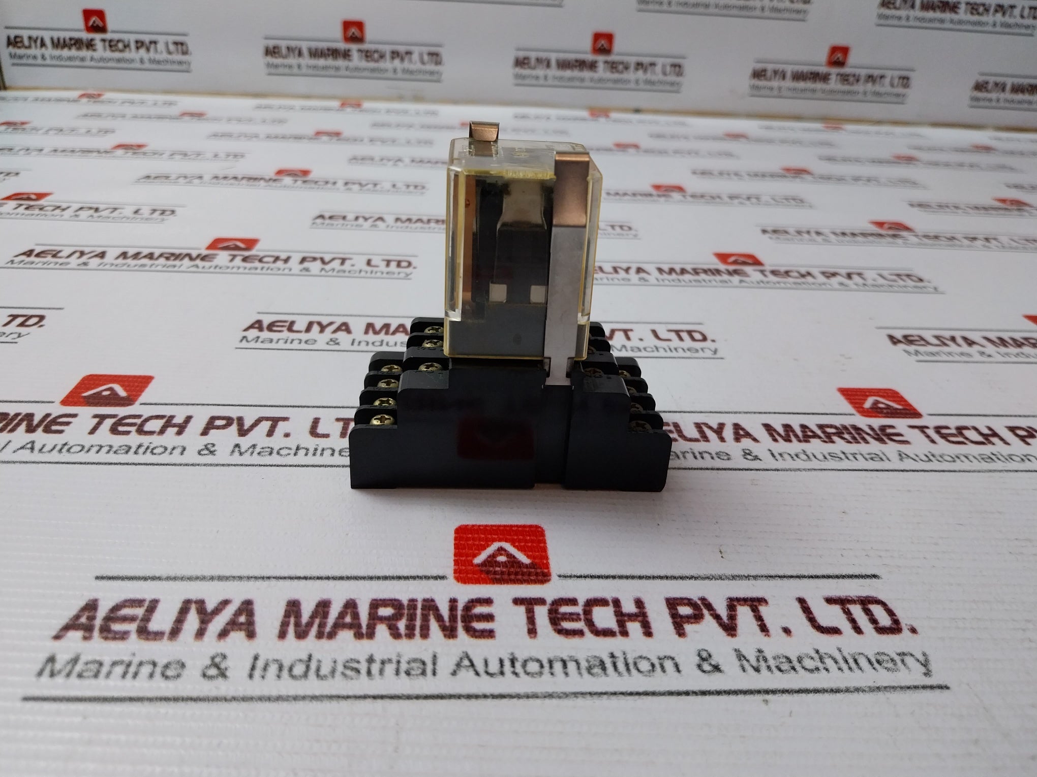 Fujitsu Frl230 Relay 233Nd-4T With Base Dc24V