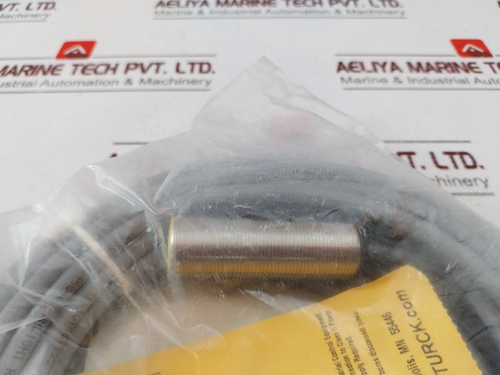 Turck Bi8-g18-ap6X 7M Proximity Sensor