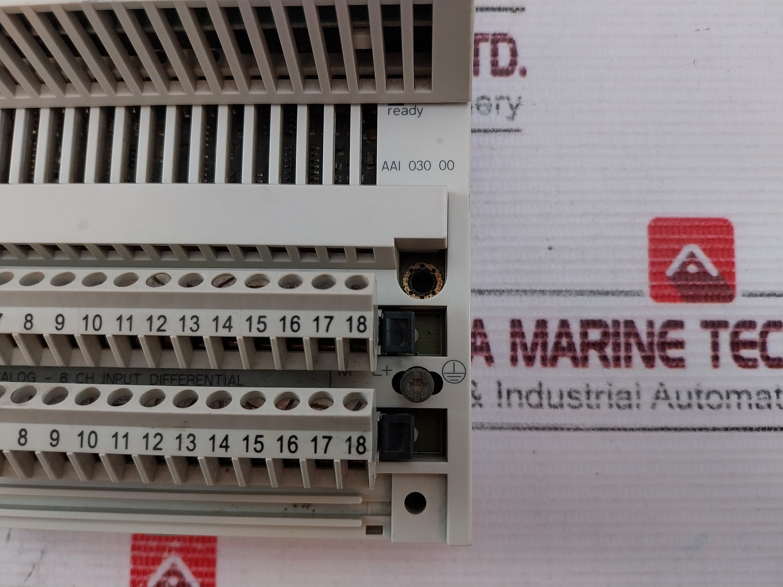 Schneider Electric 170Aai03000 Analog Input Module
