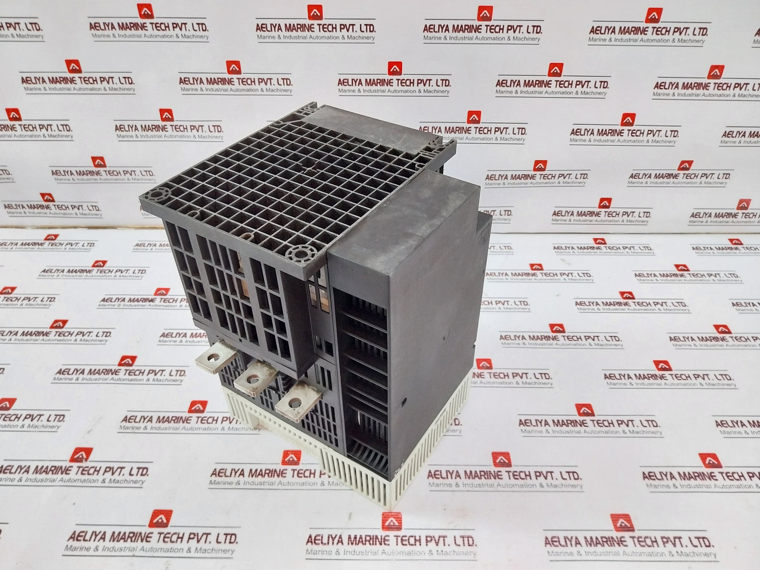 Siemens 3rw4443-6bc34 Digital Soft Starter 690v 50-60 Hz