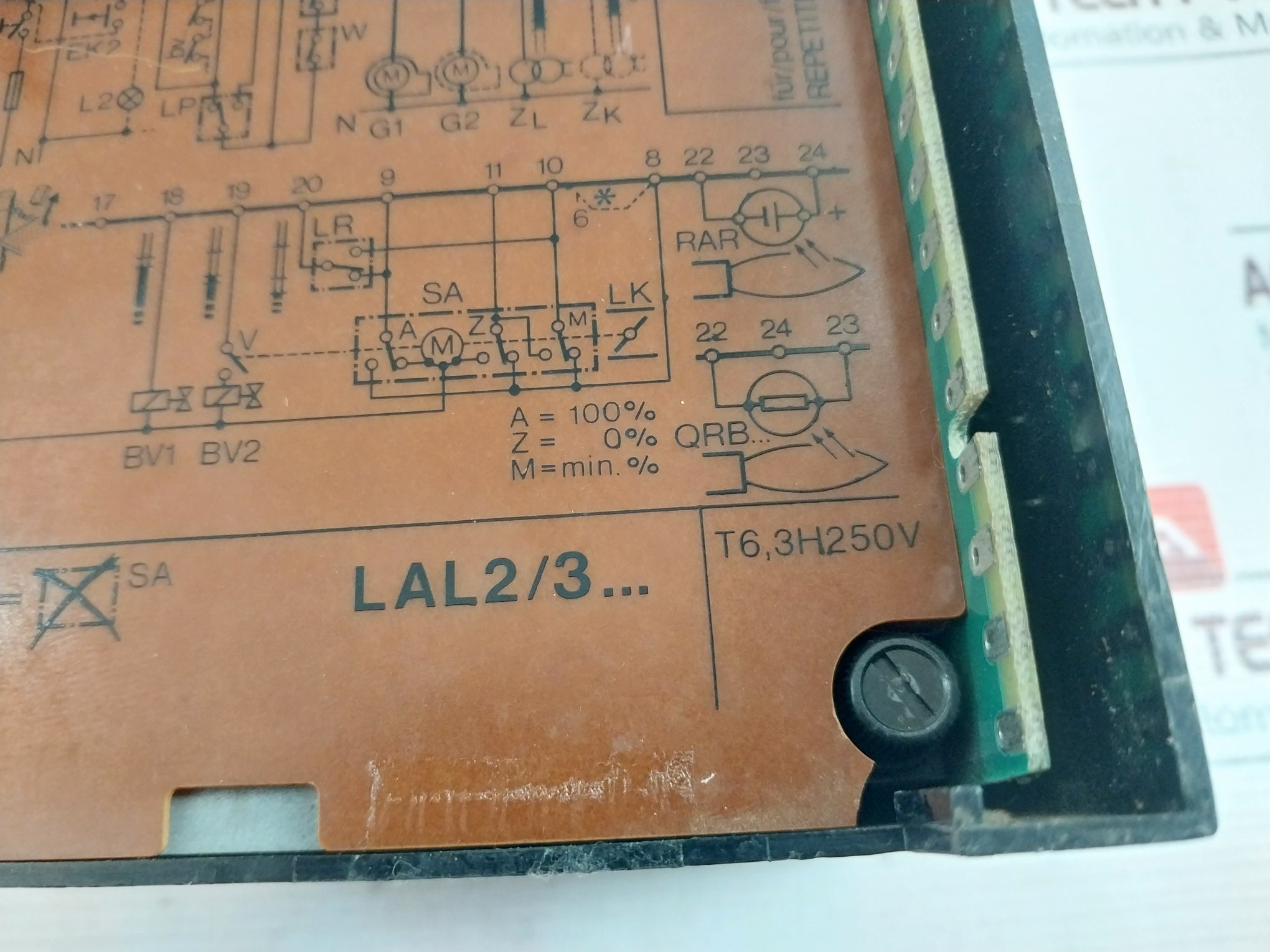 Siemens Lal3.25 Burner Controller 220-240V 50-60Hz 3,5Va