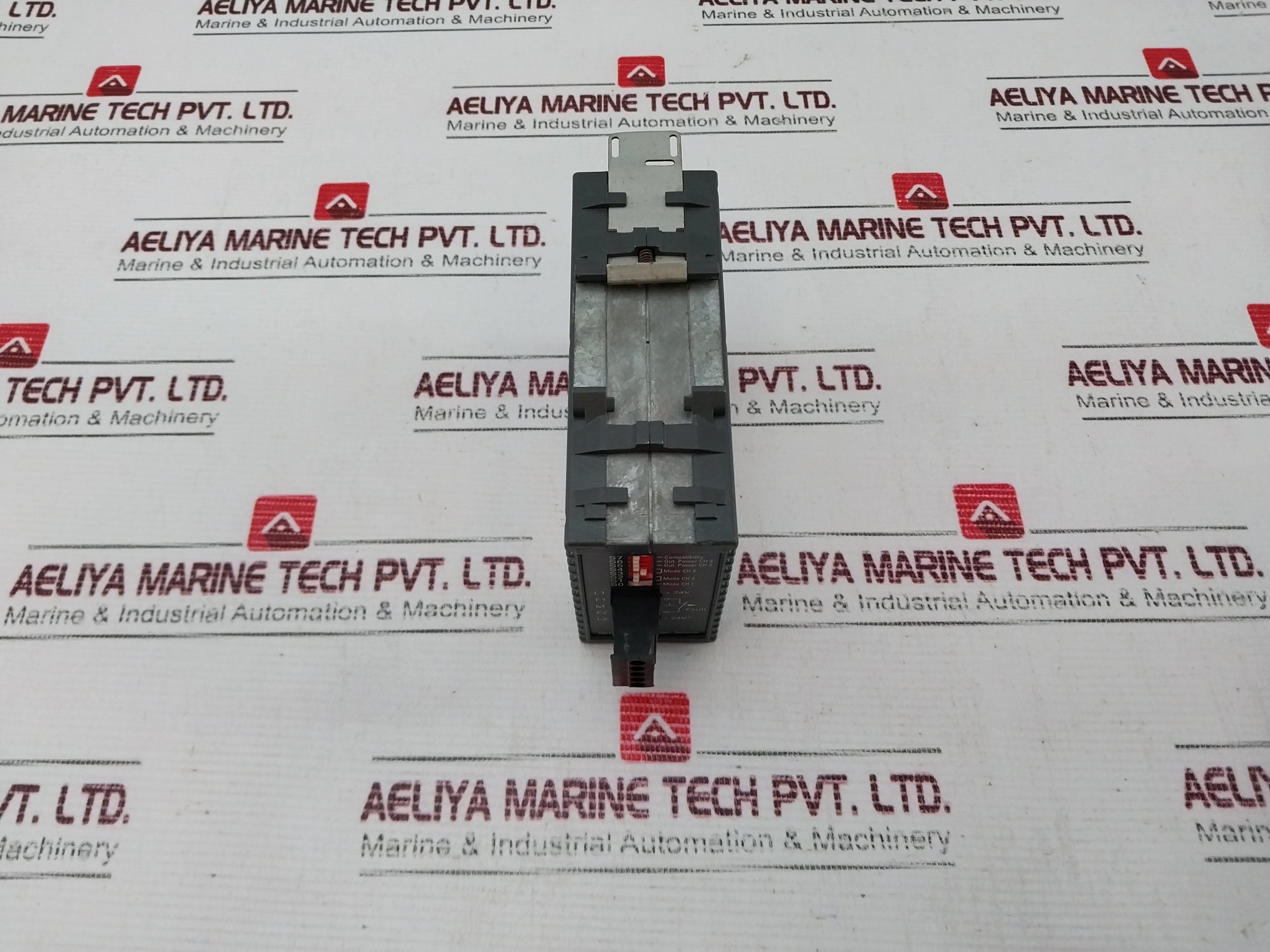 Siemens Simatic Net Profibus Olm/G12 6Gk1 502-3Cb10 Interface Module