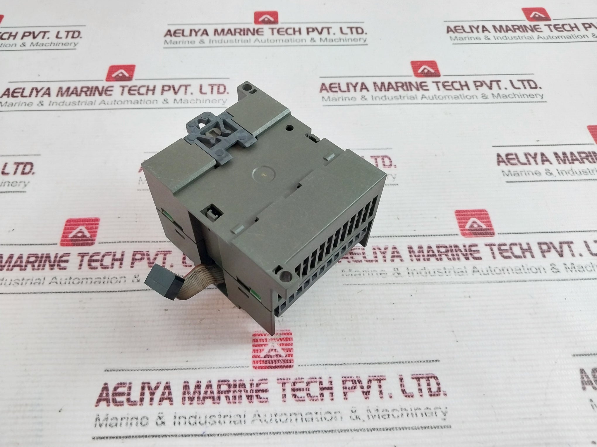 Siemens 1P 6Es7 235-0Kd22-0Xa8 Analog I/O Module 21-28 Vdc