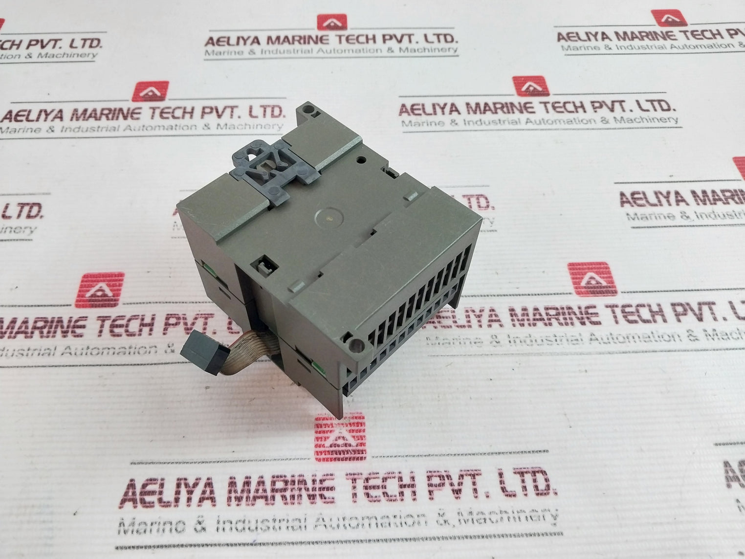 Siemens 1P 6Es7 235-0Kd22-0Xa8 Analog I/O Module 21-28 Vdc