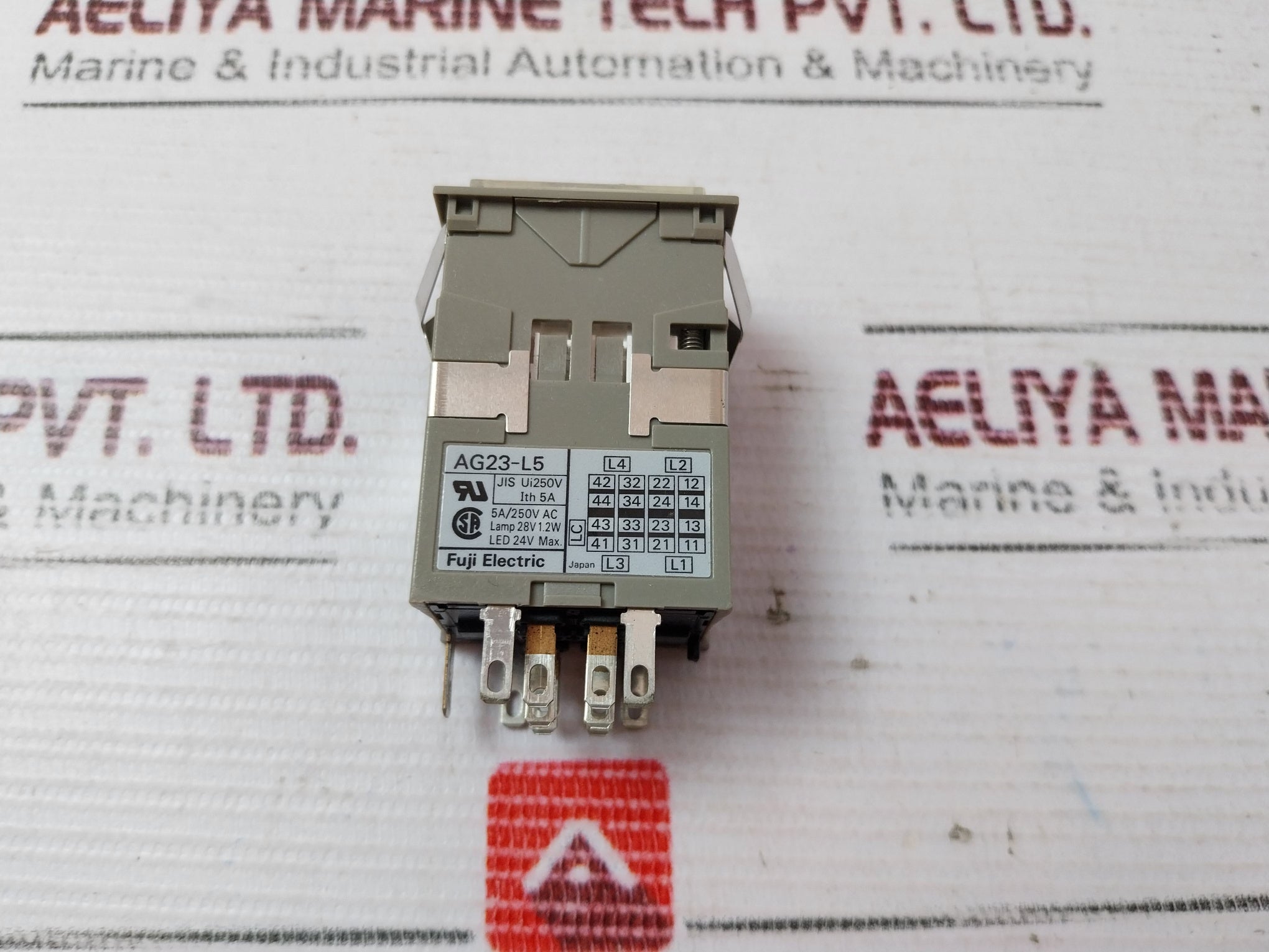 Fuji Electric Ag23-l5 Push Button Without Button 250v 5a
