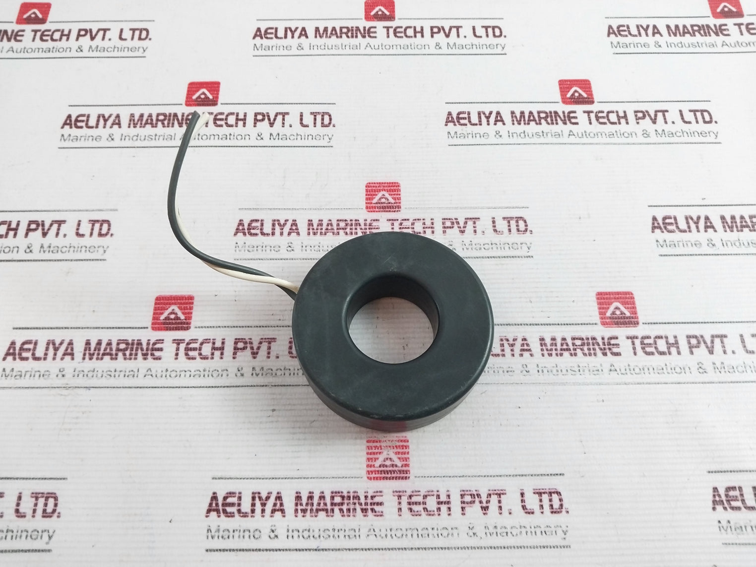 Square D 5Nr-601 Current Transformer 600:5