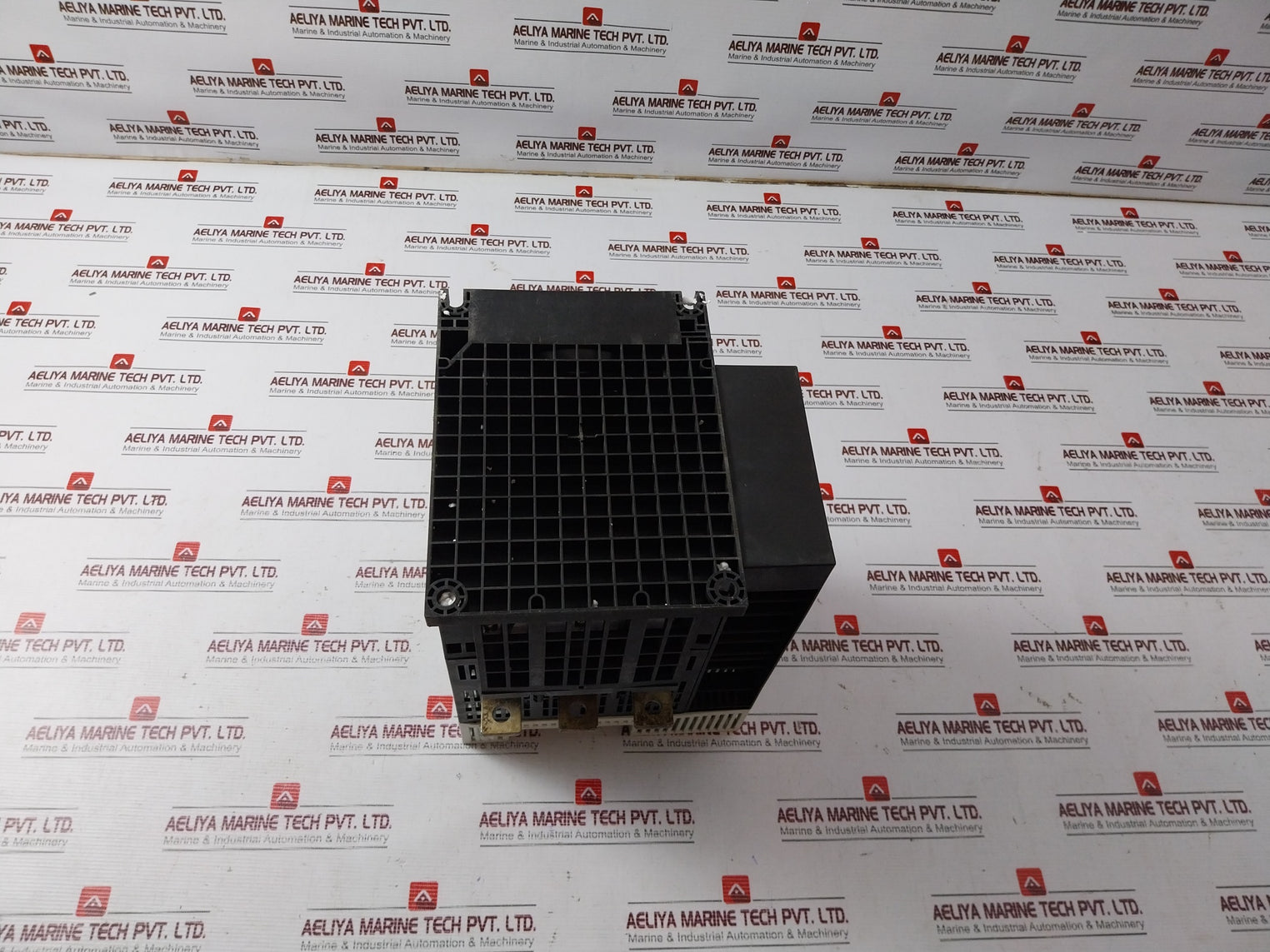 Siemens 3RW4443-6BC34 SIRIUS Soft Starter 115V 50-60Hz IP00