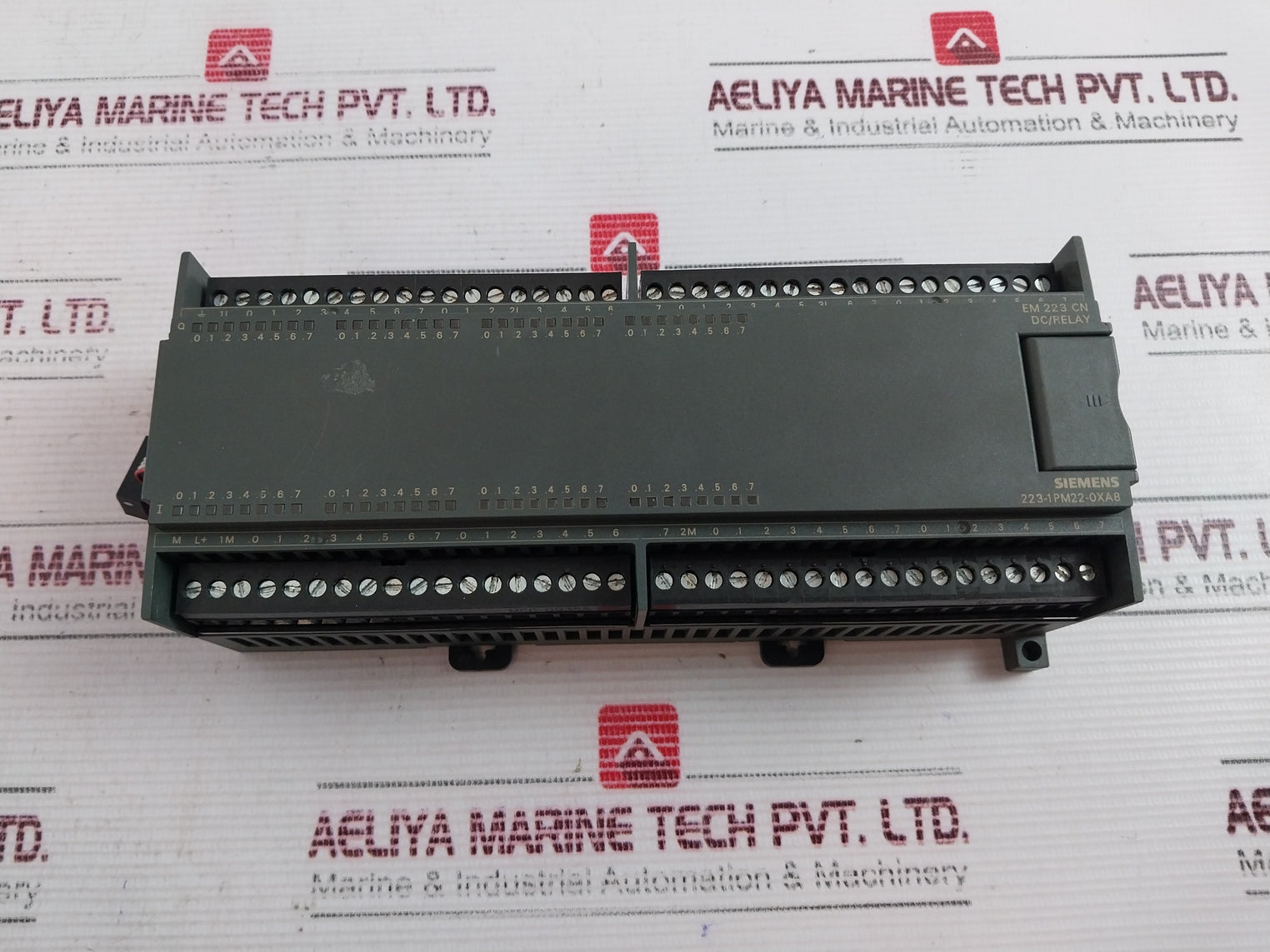 Siemens 6ES7 223-1PM22-0XA8 EM 223 CN DC/Relay Module