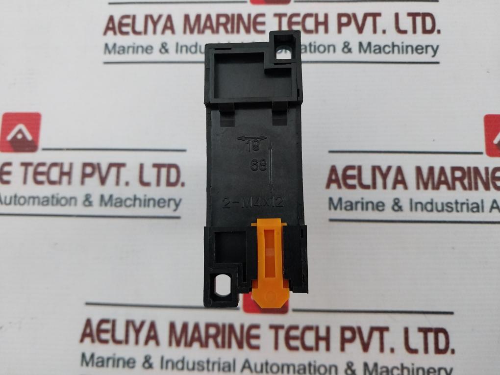 O/E/N 38A-2-240-sl Relay With Base