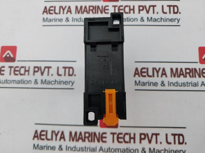 O/E/N 38A-2-240-sl Relay With Base