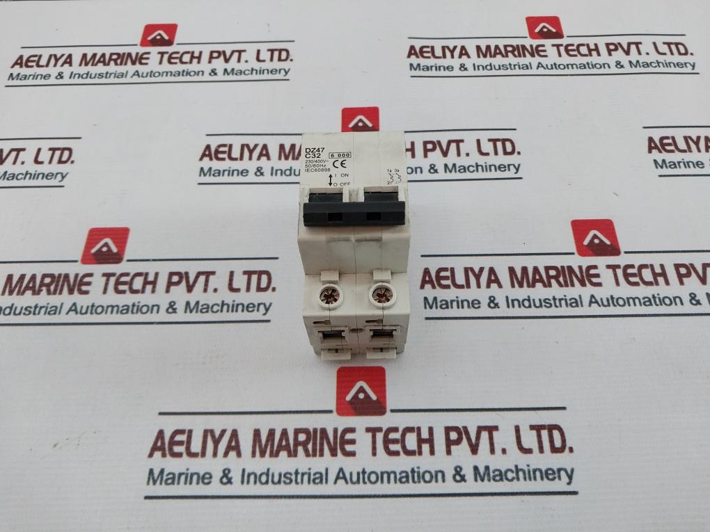 Tengen Dz47 C32 Circuit Breaker 230/400V 50/60Hz