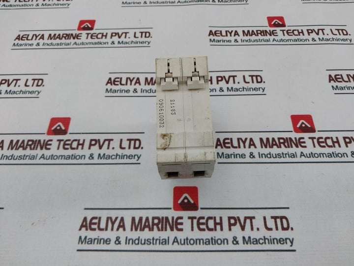 Tengen Dz47 C32 Circuit Breaker 230/400V 50/60Hz