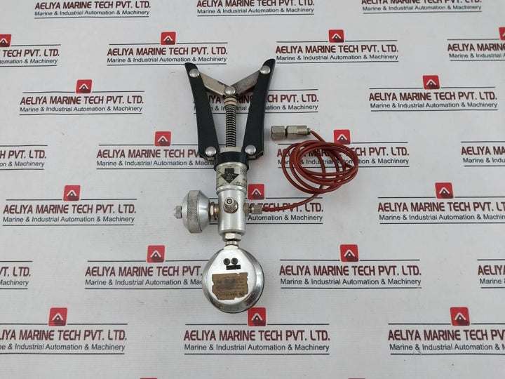 Si Pressure Tp1 Hand Held Test Pump Pressure Calibrator With Gauge Kit