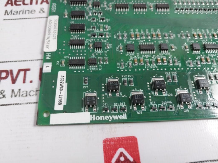 Honeywell 80363970-100 Analog Output Module 51204172-175 Ac02W30-l2958