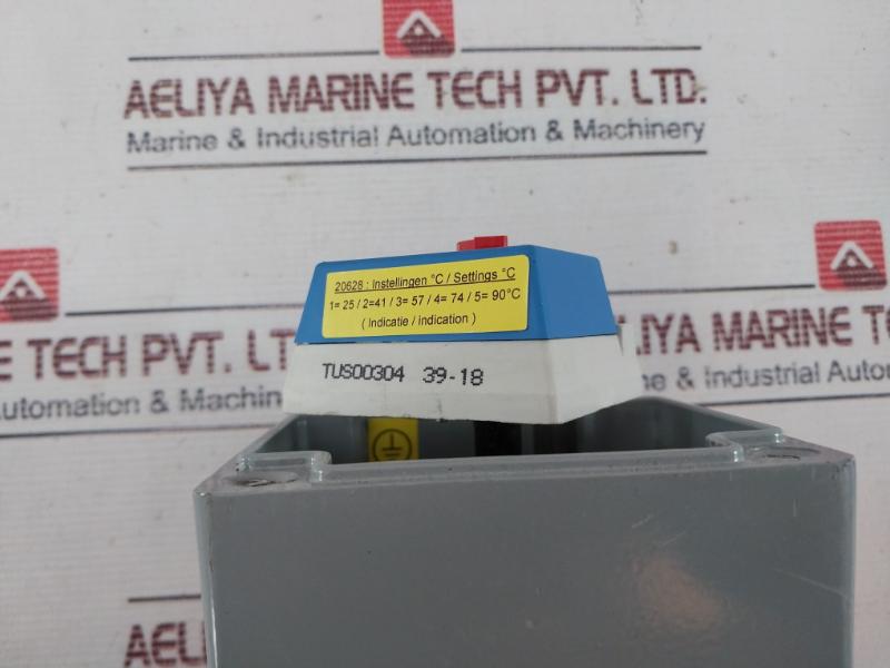 Rotterdamse Elementen Fabriek 083095-001 Heating Element 230/400 V Power 2000 W