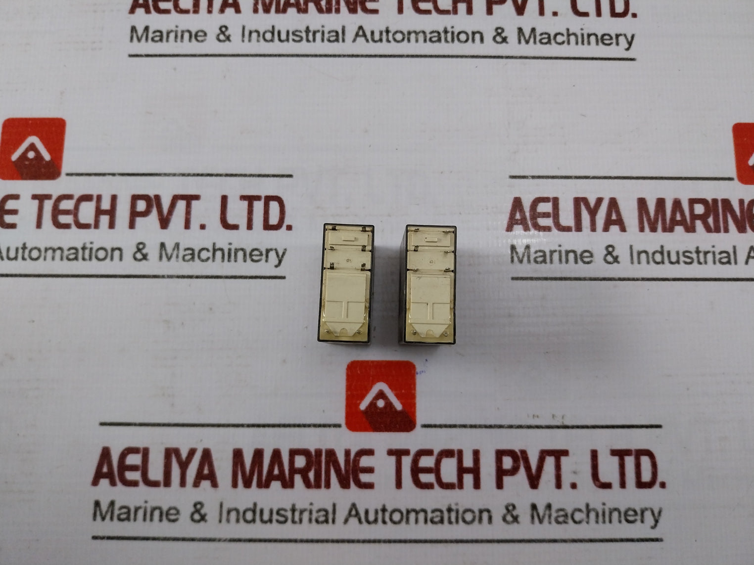 Schrack Rp 421024 Orange Relay Module 24V Dc 8A/250V Spdt Single Pole 10A