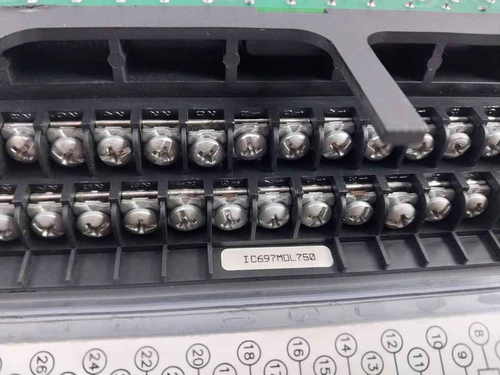 Ge Fanuc Ic697Pwr724F Plc Power Supply Module Ic697Bem711N D4C7A4 Ic697Mdl740