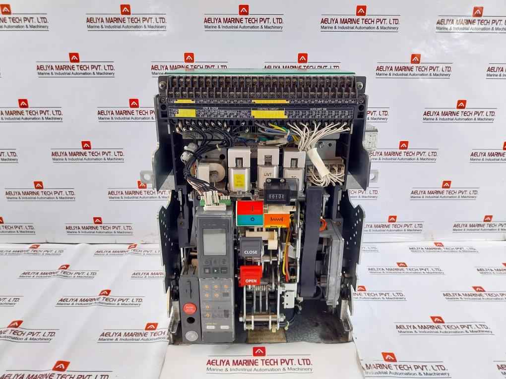 Hyundai Uan16A3B M1C1S168J Air Circuit Breaker 1000V 3-pole 50/60Hz