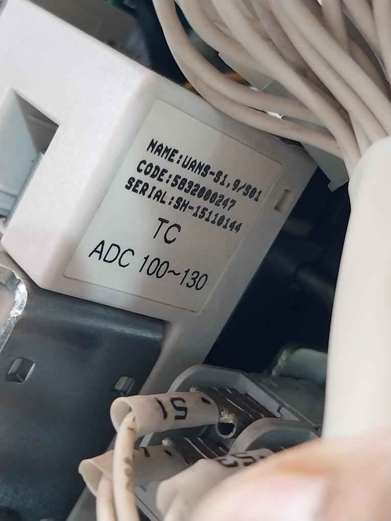 Hyundai Uan16A3B M1C1S168J Air Circuit Breaker 1000V 3-pole 50/60Hz