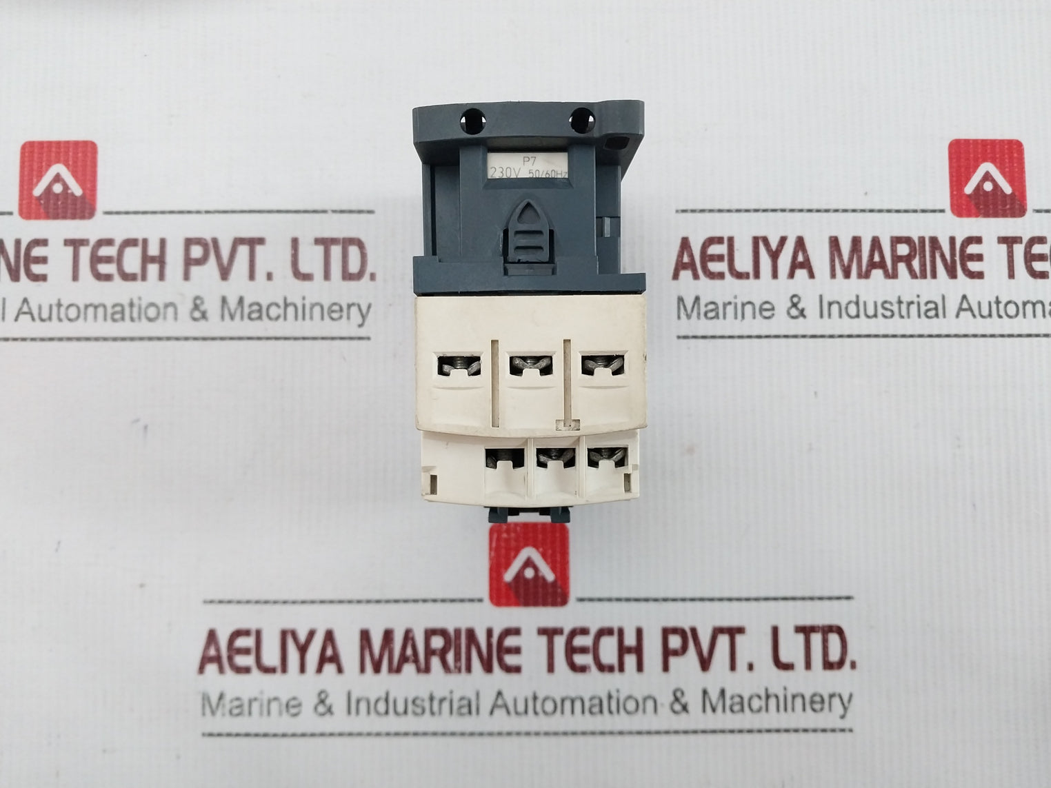 Schneider Electric Cad 32 Control Relay 50/60Hz 10A 690V 6Kv