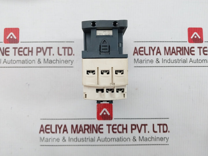 Schneider Electric Cad 32 Control Relay 50/60Hz 10A 690V 6Kv