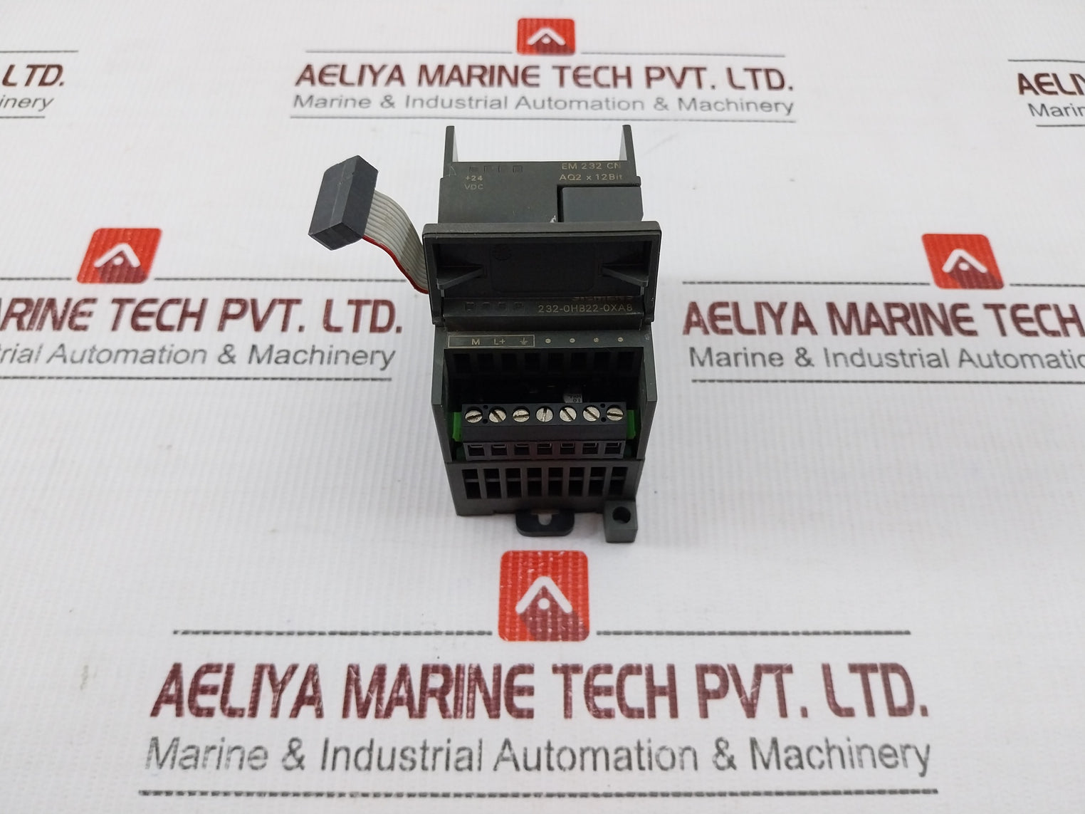 Siemens 6Es7 232-0Hb22-0Xa8 Analog Output Module 21-28 Vdc Aq2 X 12Bit