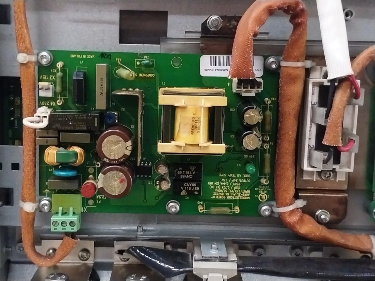 Abb Acs800-104-0580-7+E205+Q950+V991 Inverter Drive Module 68685214 709–976 Vdc